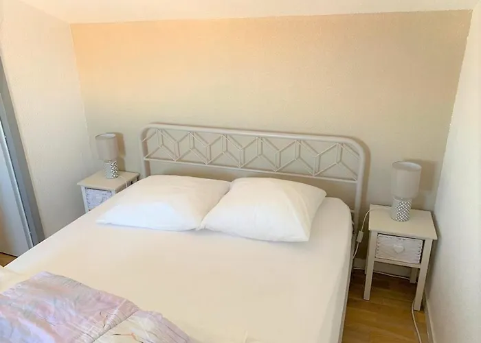 Casa vacanze Maison De Près Et Commerces Avec Jardinet, Parking Privé Et équipements Complets - Fr-1-22-165 *